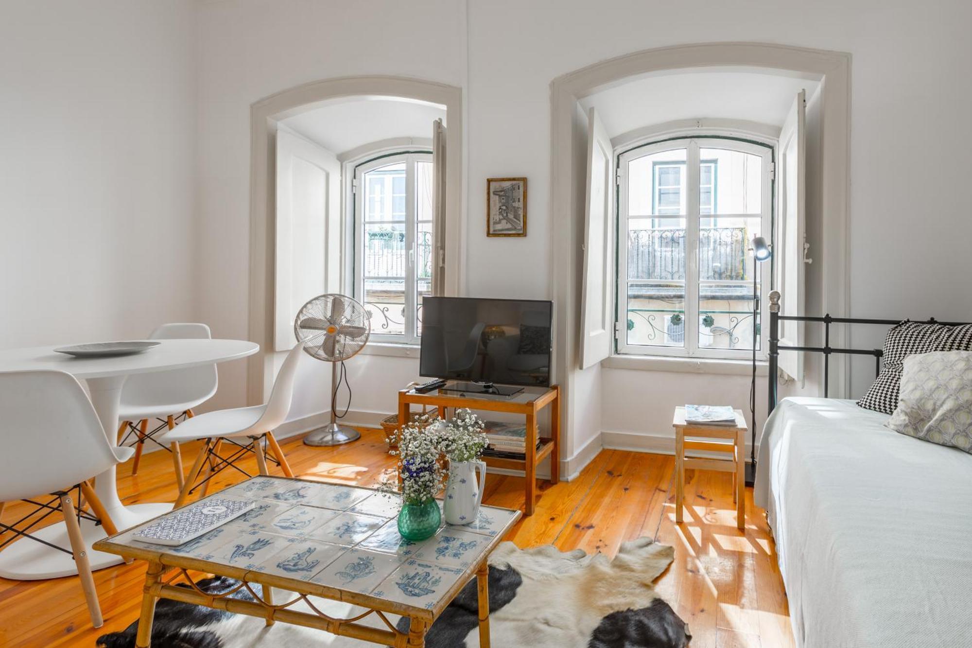 Spacious, Bright And Sunny Apartment, By Timecooler Lisboa Exteriör bild